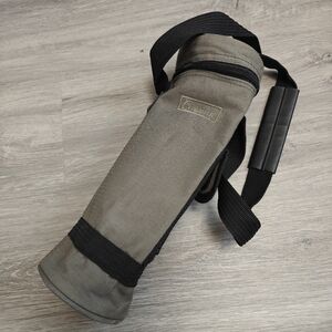 Green Traveling Wine Bag W/ flip-top wine bottle stopper